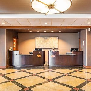 Wyndham Omaha Hotel - West Dodge